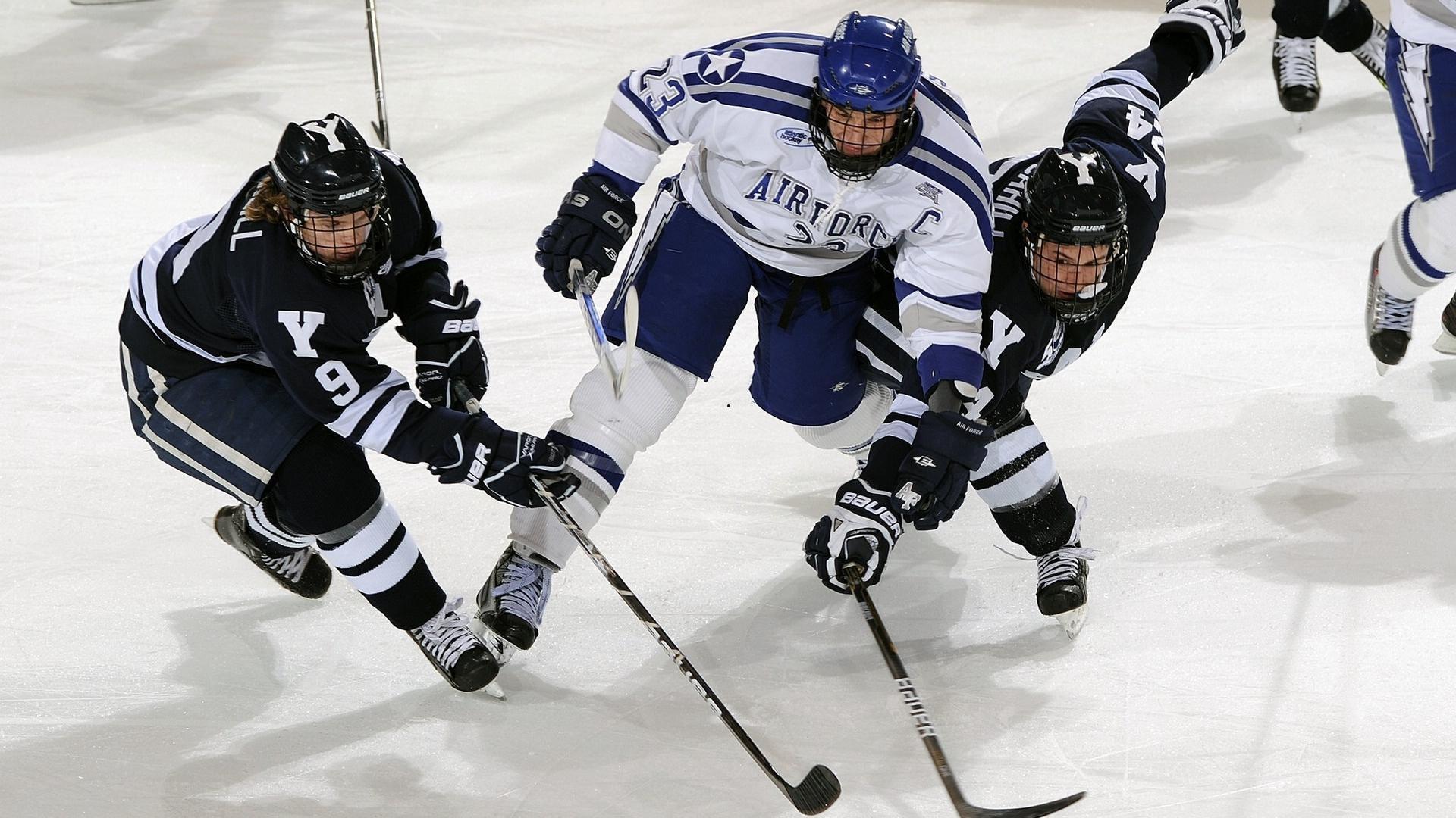 【八卦】巴恩斯老鱼世纪同框 夺妻之恨已成过往云烟